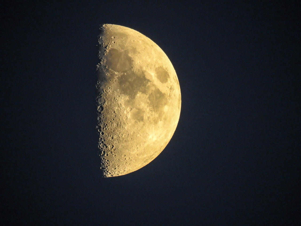Mond (Nachtaufnahme)
